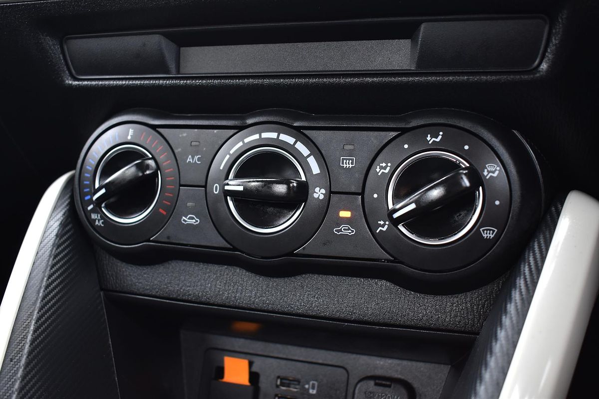 2024 Mazda 2 G15 Pure DJ Series