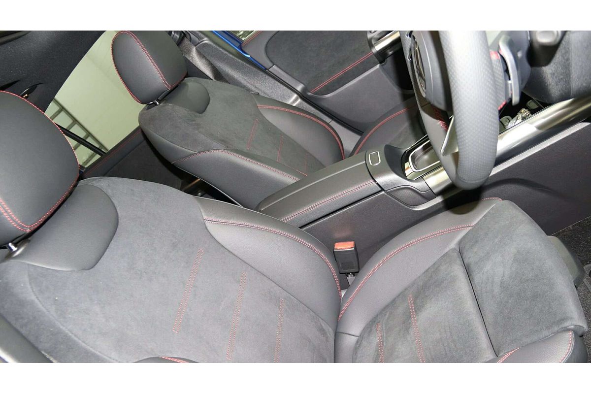2025 Mercedes-Benz GLA-Class GLA250 H247