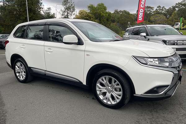 2021 Mitsubishi Outlander ES ZL