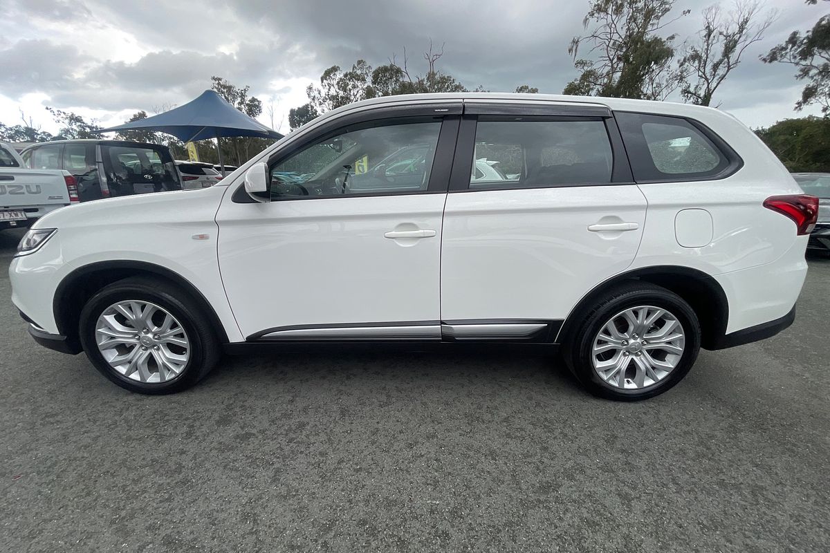 2021 Mitsubishi Outlander ES ZL
