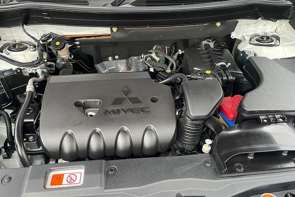 2021 Mitsubishi Outlander ES ZL
