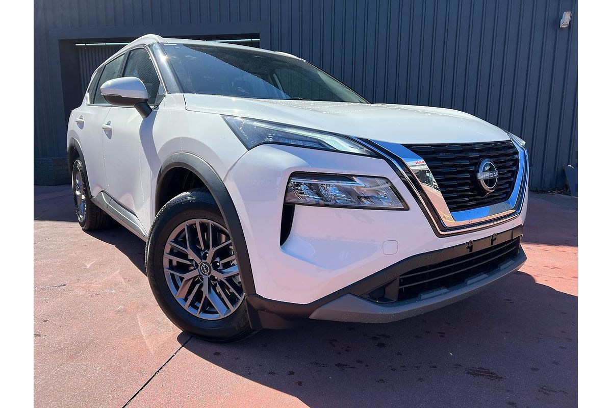 2024 Nissan X-TRAIL ST T33