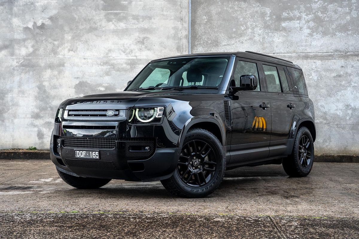 2022 Land Rover Defender 110 D300 SE L663
