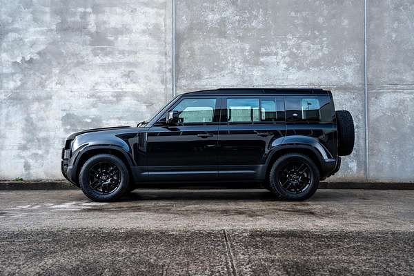 2022 Land Rover Defender 110 D300 SE L663