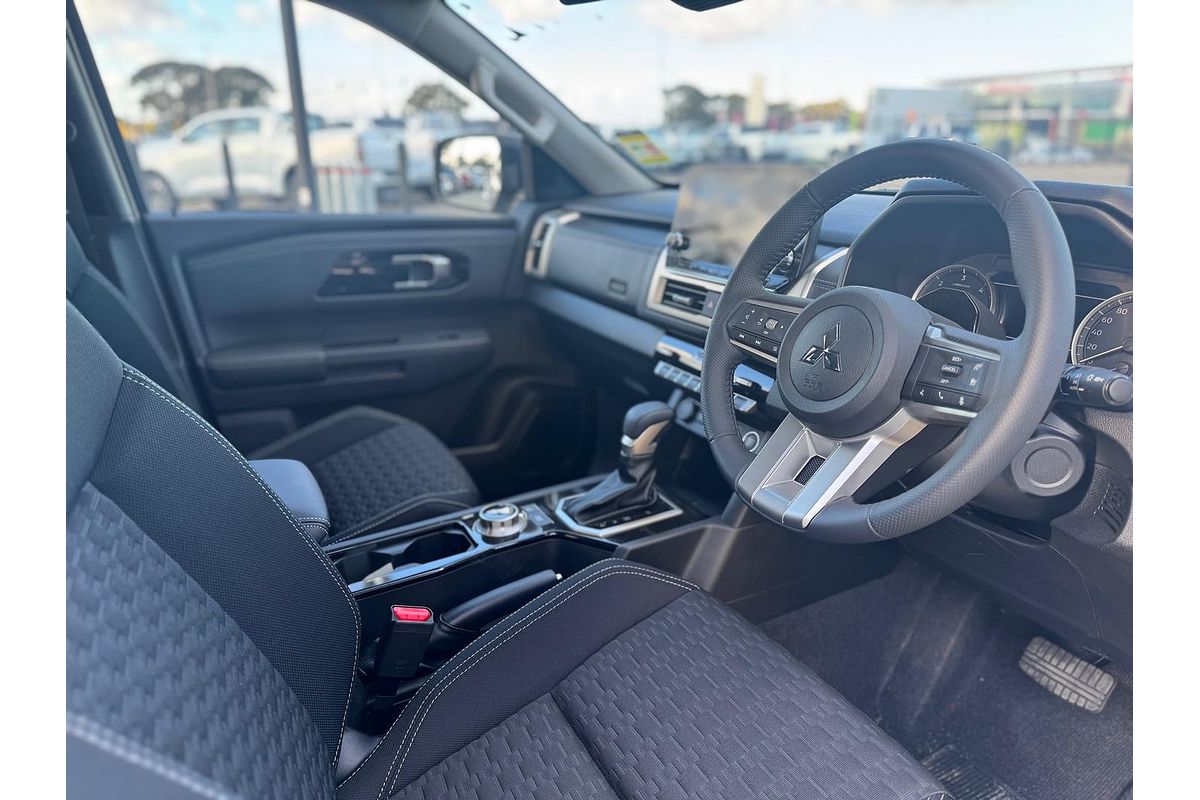 2024 Mitsubishi Triton GLS MV 4X4