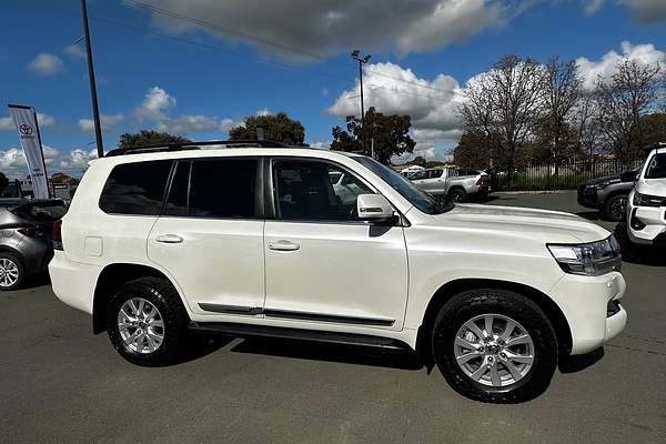 2021 Toyota Landcruiser Sahara VDJ200R