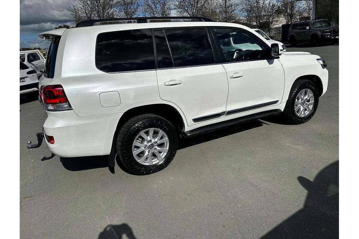2021 Toyota Landcruiser Sahara VDJ200R