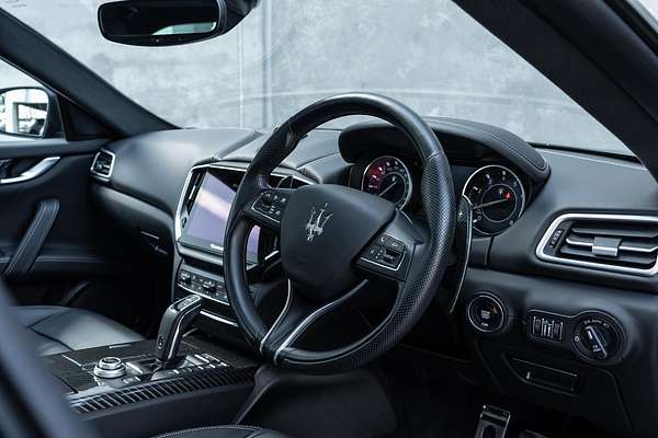 2022 Maserati Ghibli Modena M157