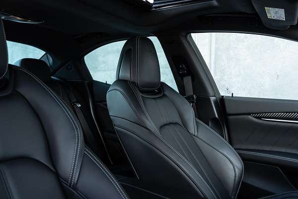 2022 Maserati Ghibli Modena M157