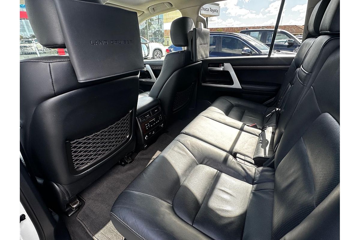 2021 Toyota Landcruiser Sahara VDJ200R
