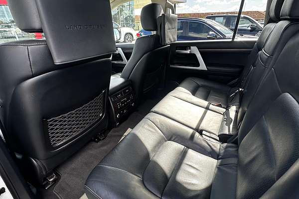 2021 Toyota Landcruiser Sahara VDJ200R