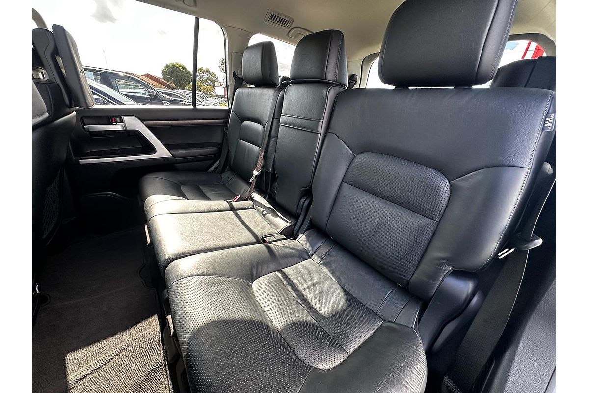 2021 Toyota Landcruiser Sahara VDJ200R