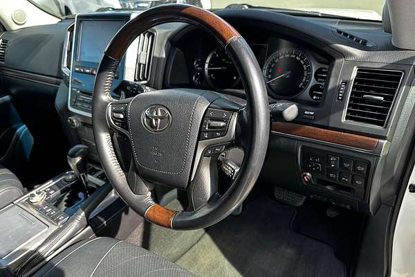 2021 Toyota Landcruiser Sahara VDJ200R