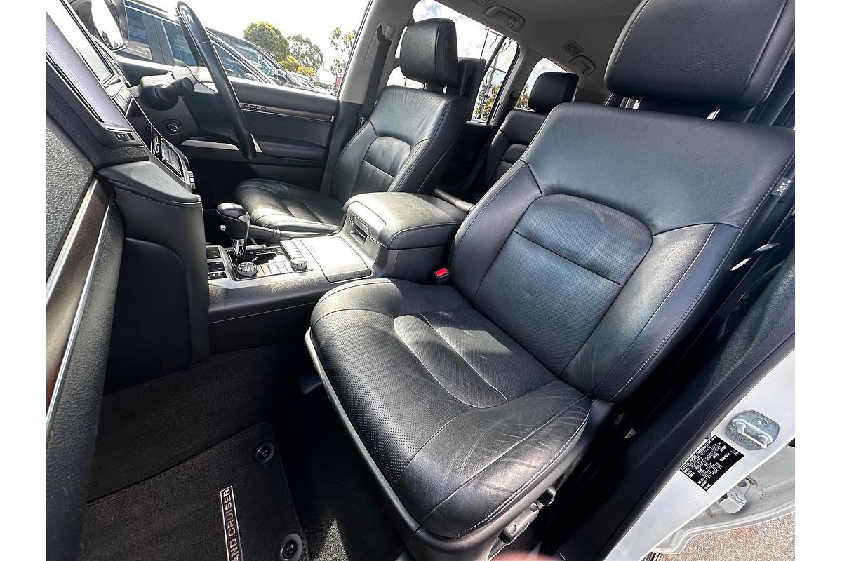 2021 Toyota Landcruiser Sahara VDJ200R