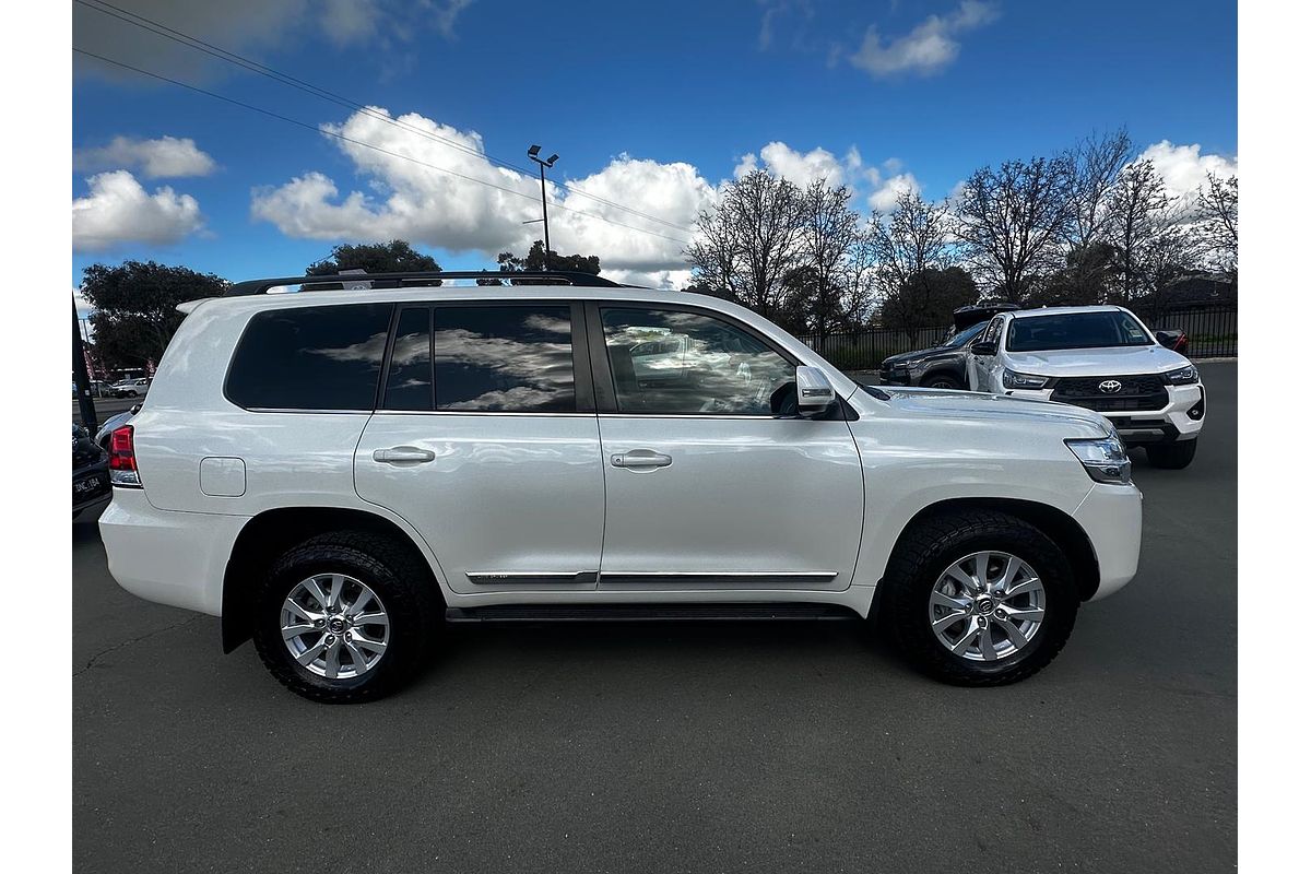 2021 Toyota Landcruiser Sahara VDJ200R
