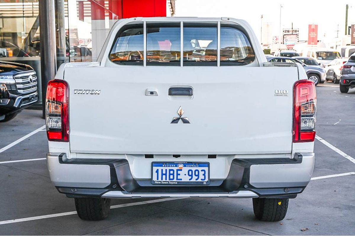 2019 Mitsubishi Triton GLX MR 4X4