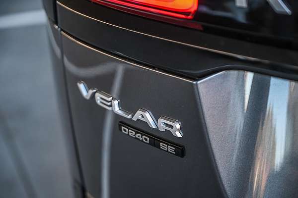 2019 Land Rover Range Rover Velar D240 SE L560