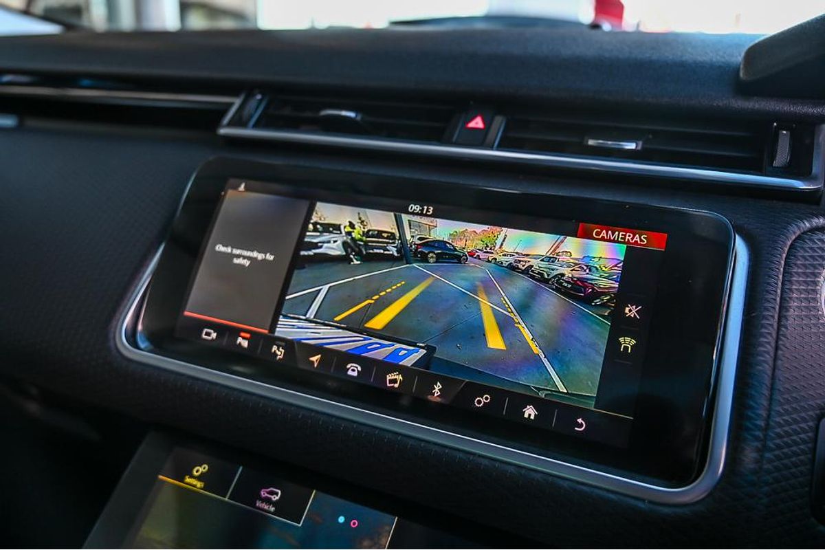 2019 Land Rover Range Rover Velar D240 SE L560