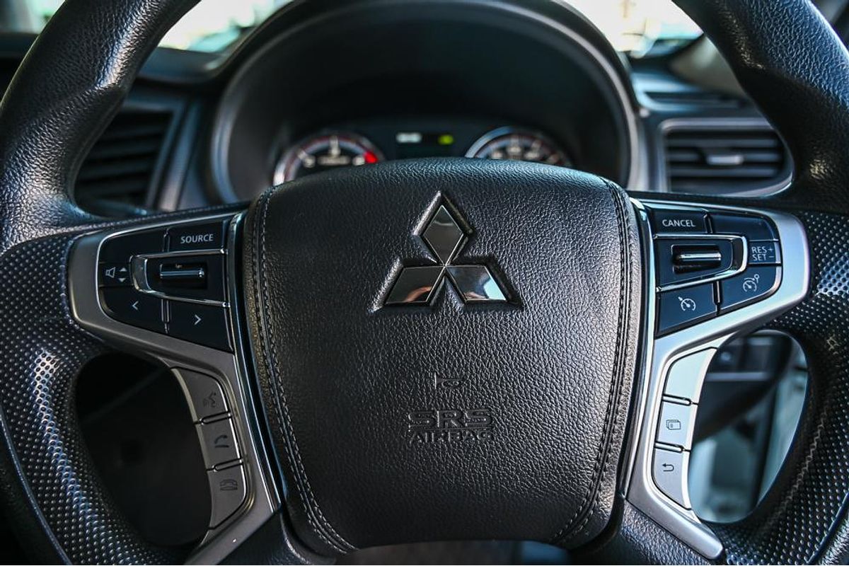 2019 Mitsubishi Triton GLX MR 4X4
