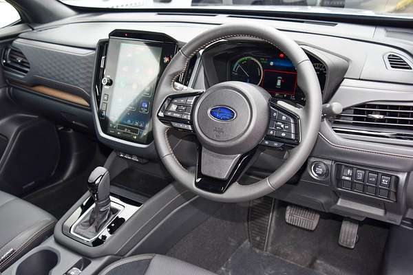 2025 Subaru Forester Hybrid Touring S6