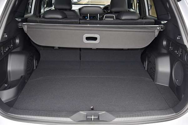 2025 Subaru Forester Hybrid Touring S6