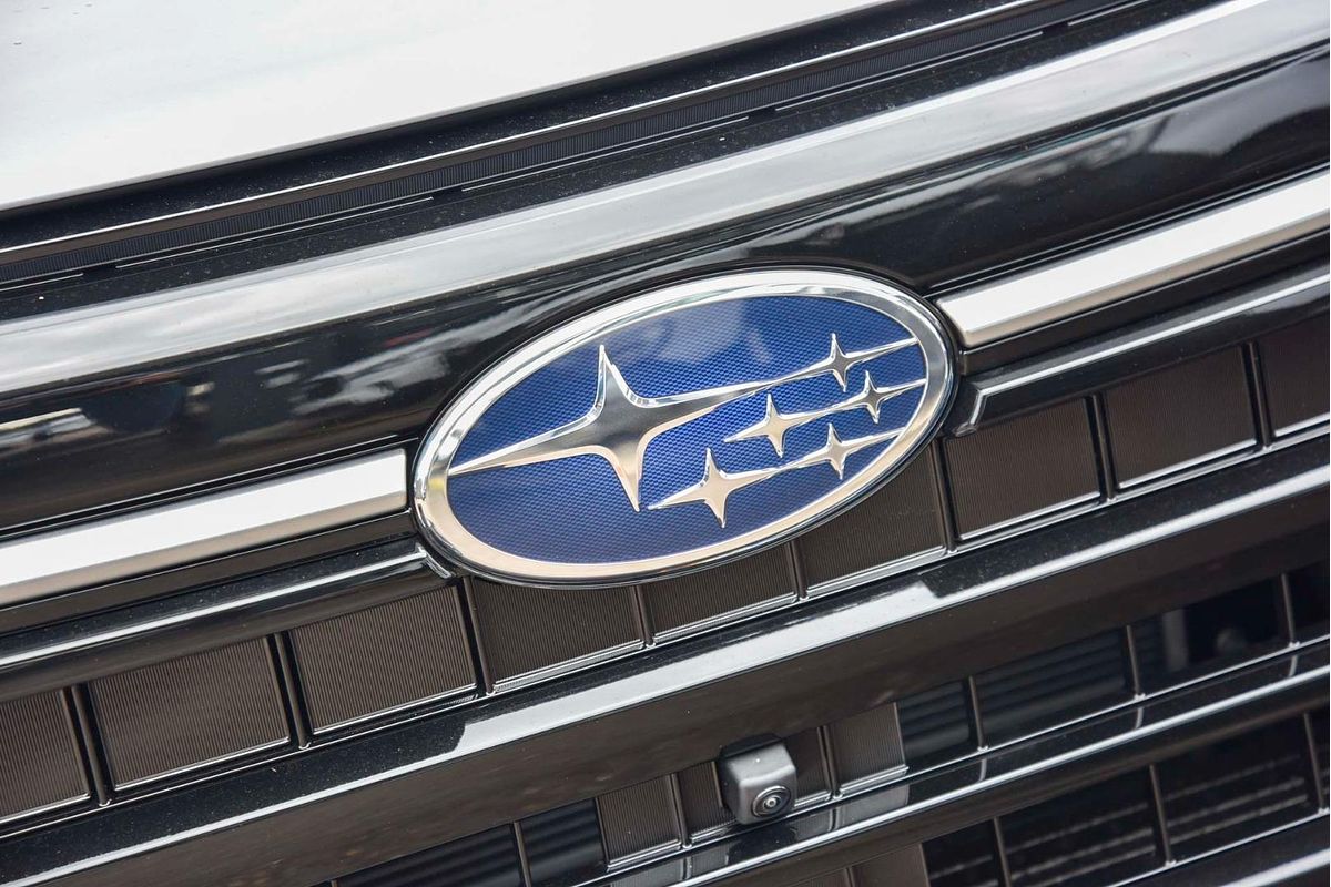 2025 Subaru Forester Hybrid Touring S6