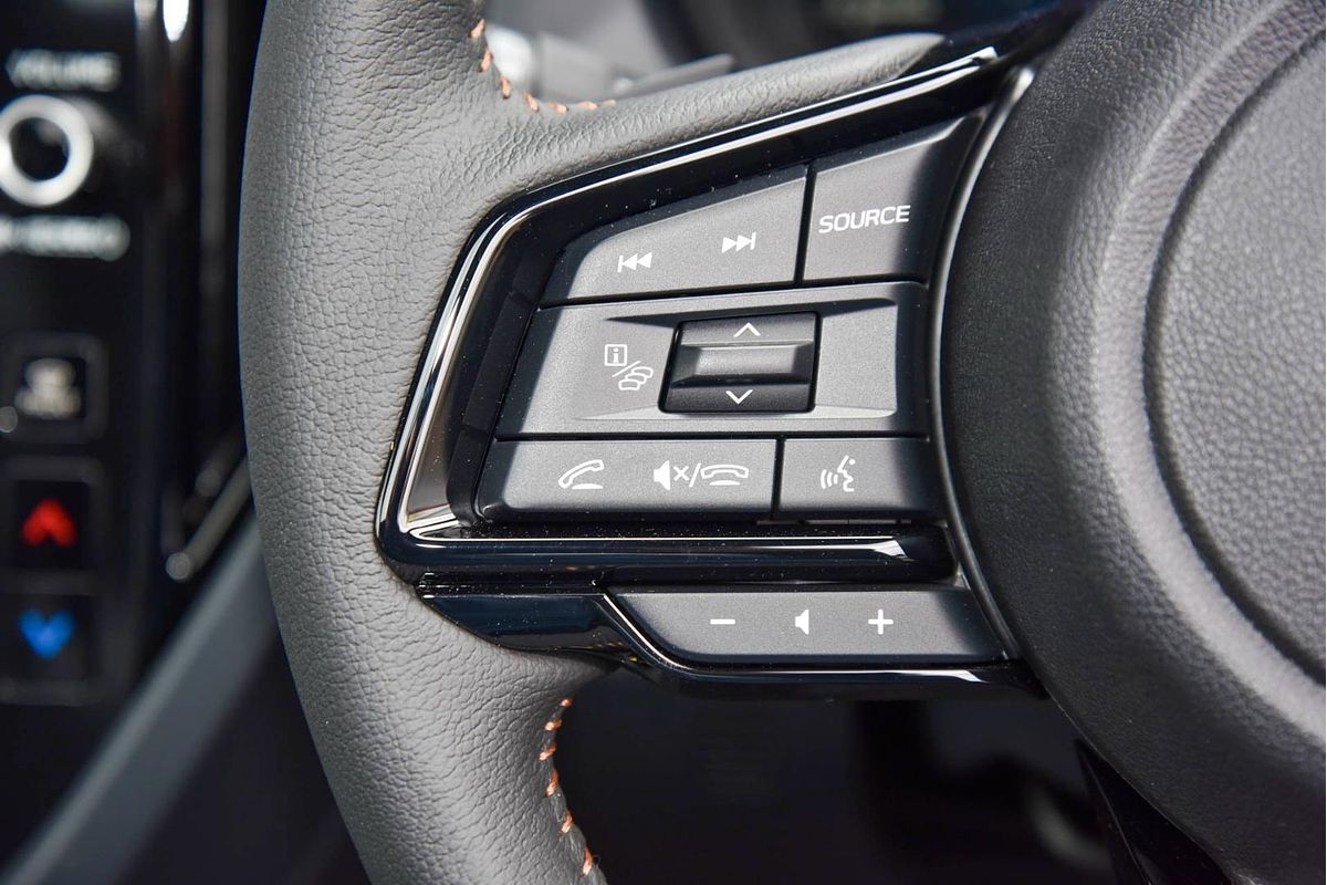 2025 Subaru Forester Hybrid Touring S6