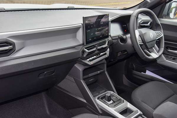 2025 Renault Duster Evolution X1311