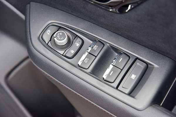 2025 Subaru Forester Hybrid Touring S6