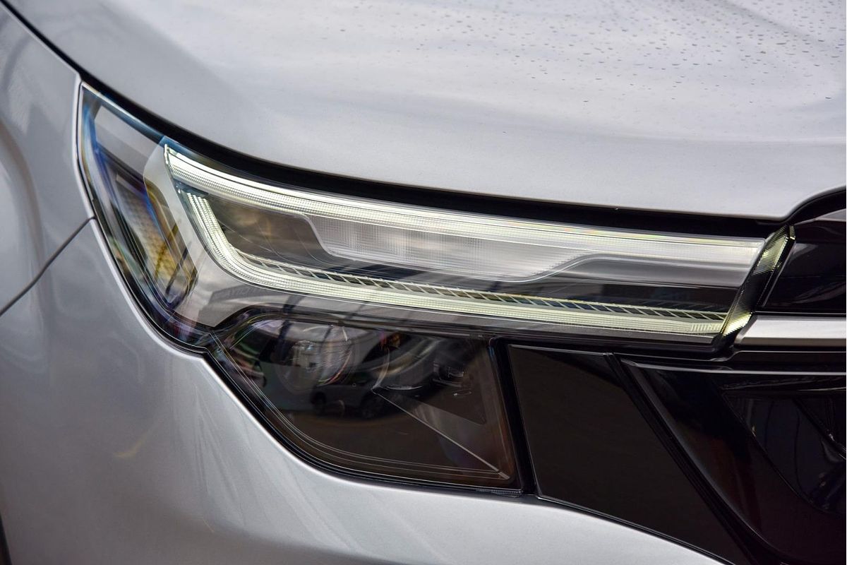 2025 Subaru Forester Hybrid Touring S6