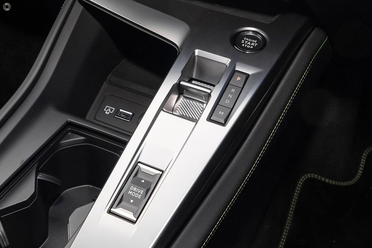 2025 Peugeot 308 GT Hybrid P51