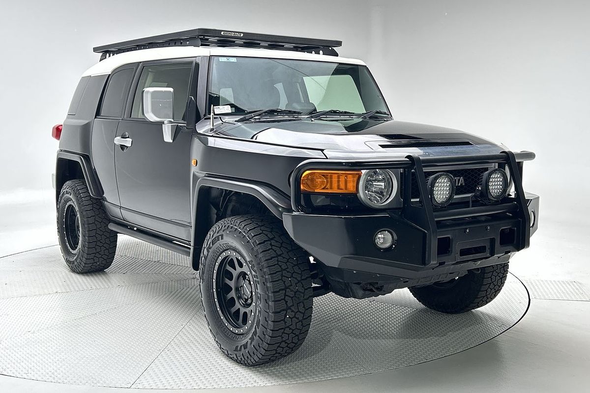 2016 Toyota FJ Cruiser GSJ15R