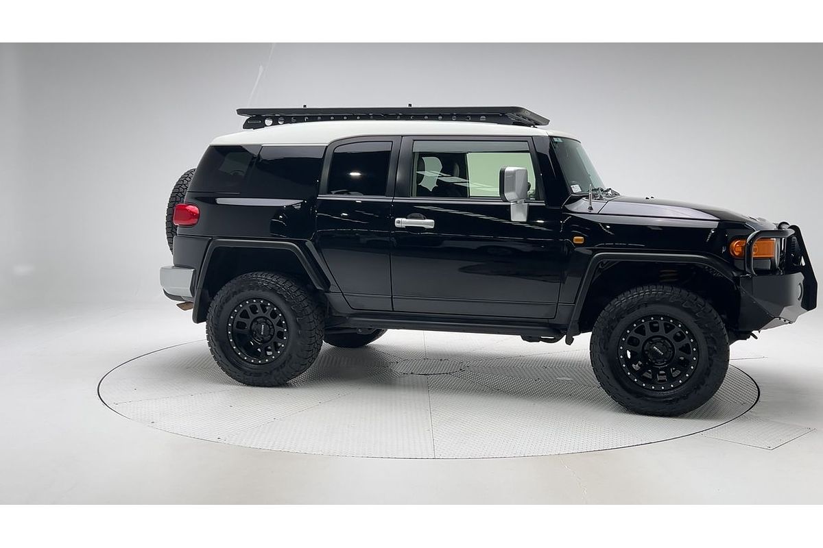 2016 Toyota FJ Cruiser GSJ15R