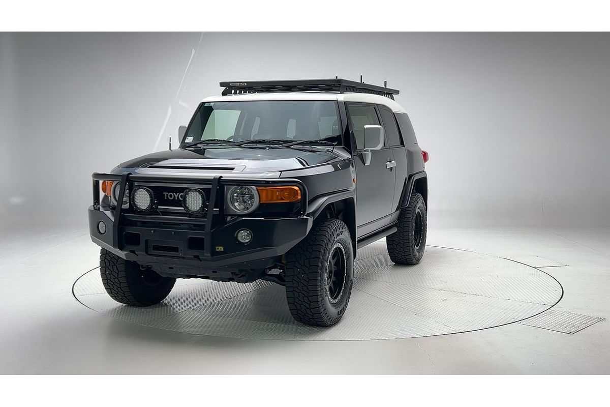 2016 Toyota FJ Cruiser GSJ15R