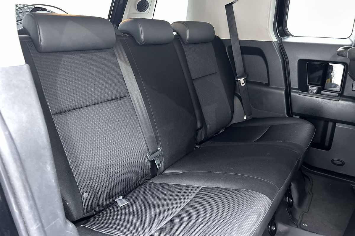 2016 Toyota FJ Cruiser GSJ15R