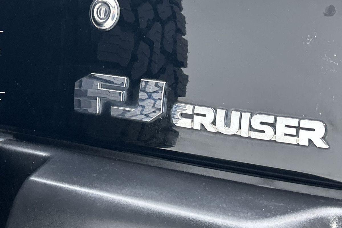 2016 Toyota FJ Cruiser GSJ15R