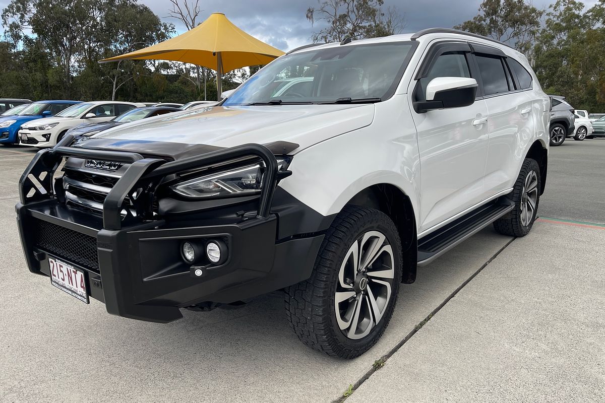 2022 Isuzu MU-X LS-T