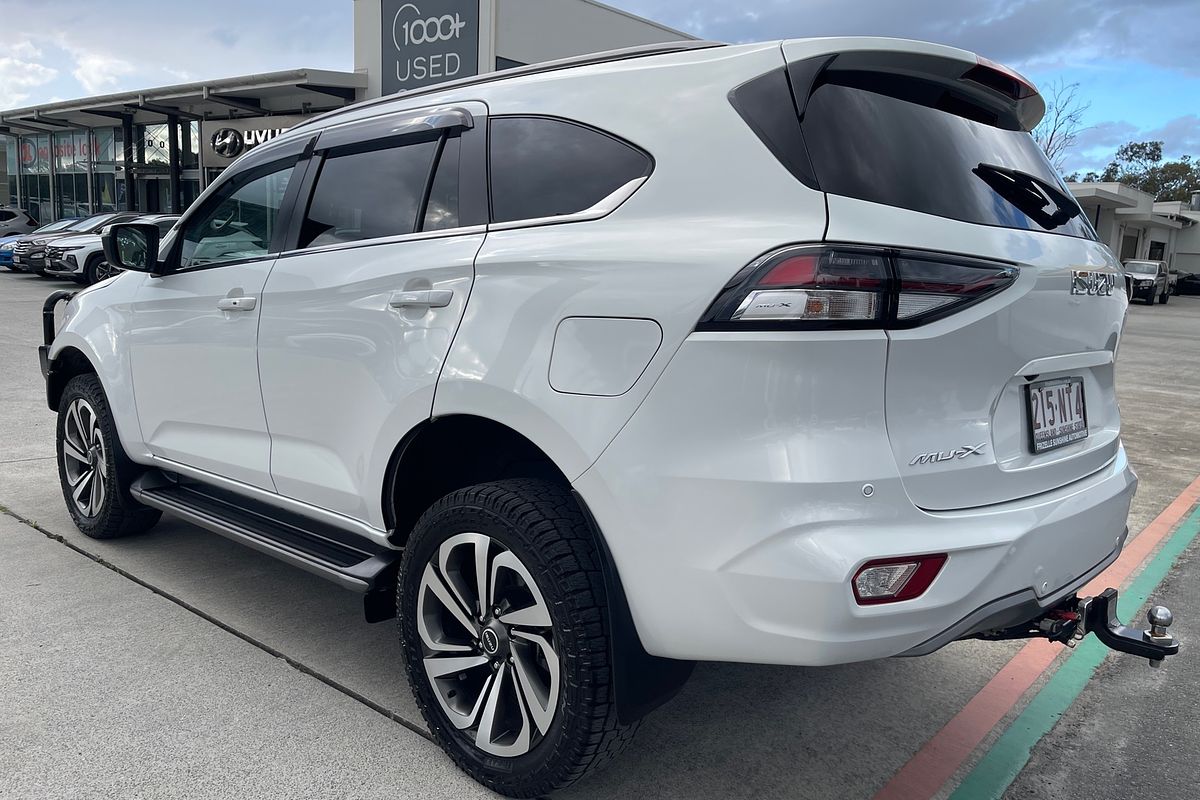 2022 Isuzu MU-X LS-T