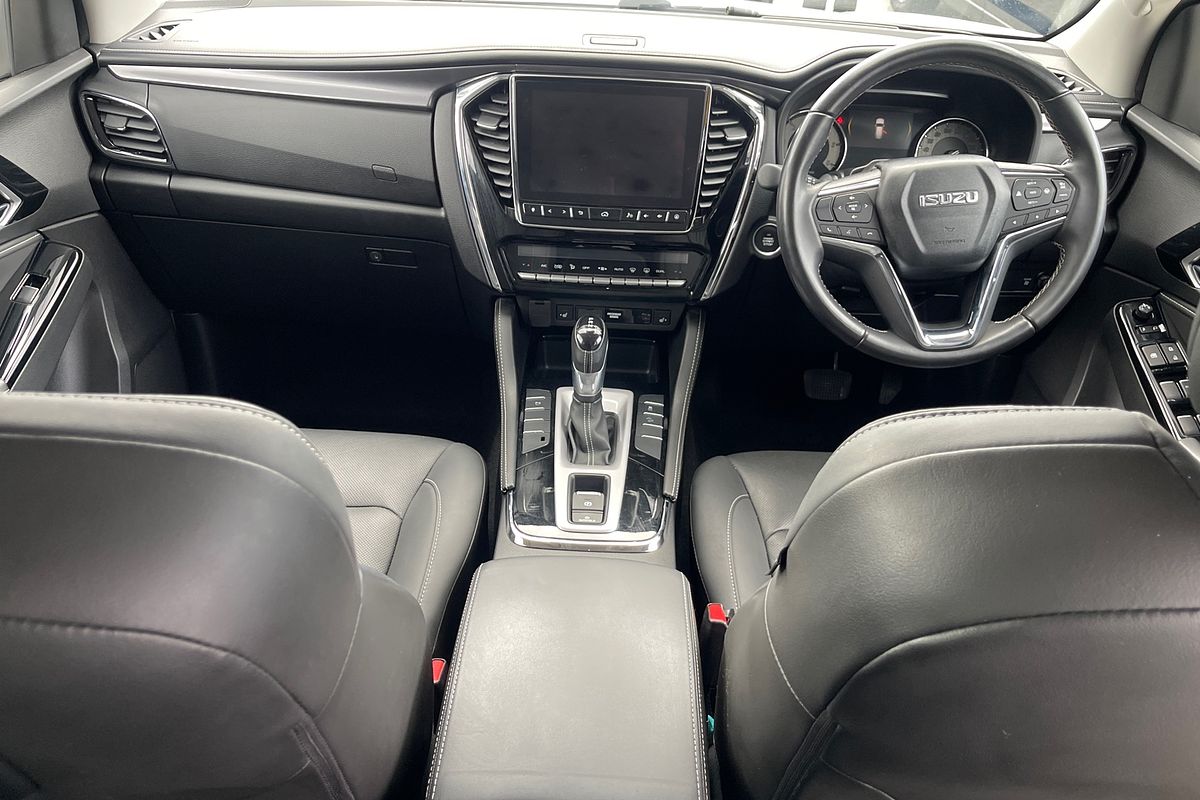 2022 Isuzu MU-X LS-T