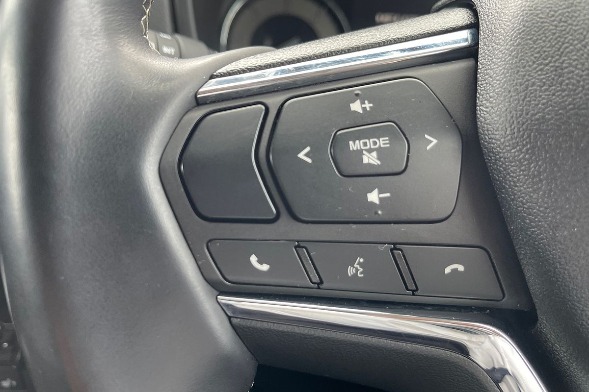 2022 Isuzu MU-X LS-T
