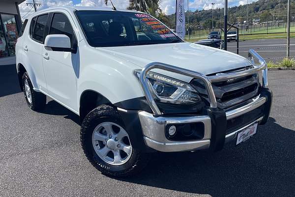 2020 Isuzu MU-X LS-M