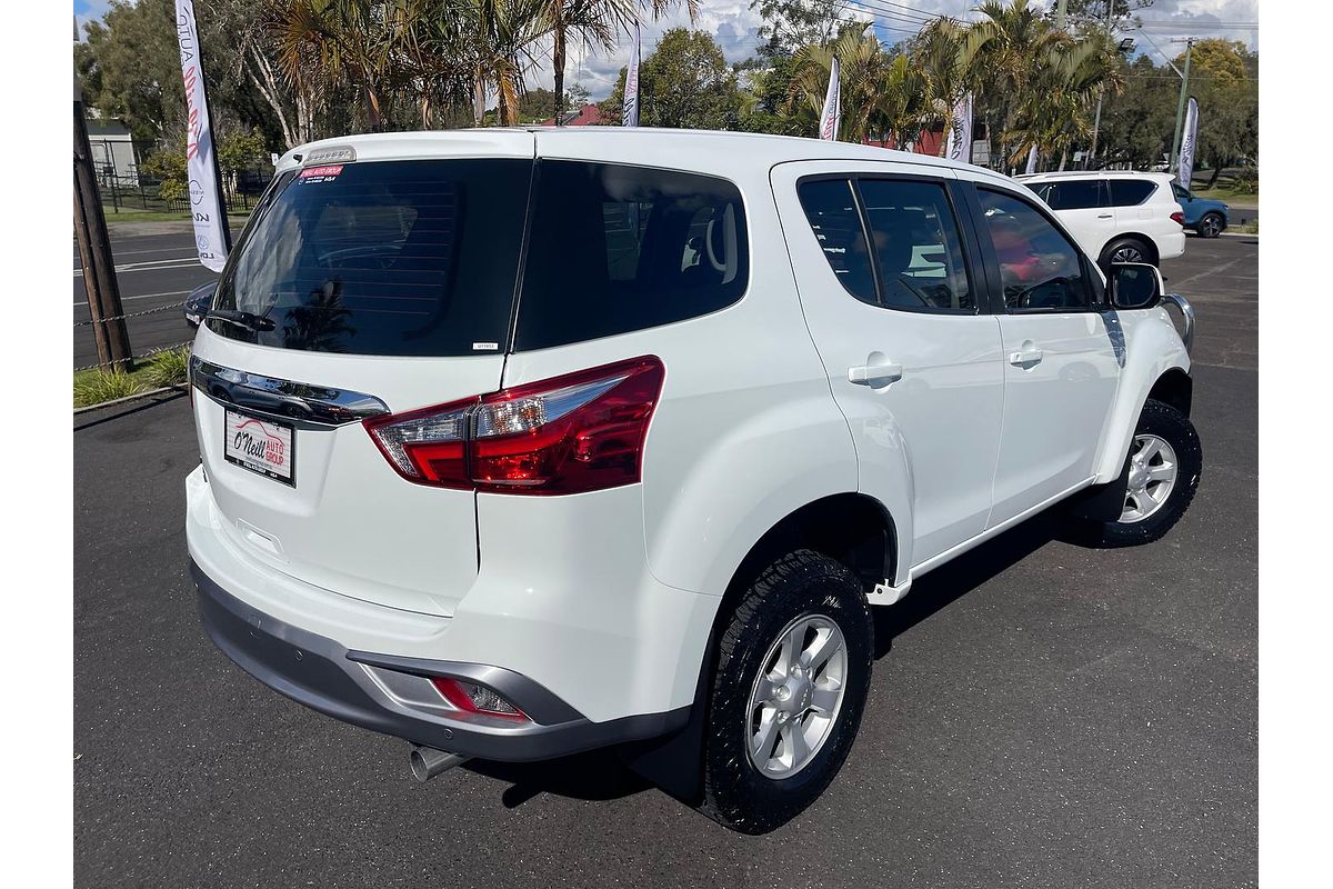 2020 Isuzu MU-X LS-M