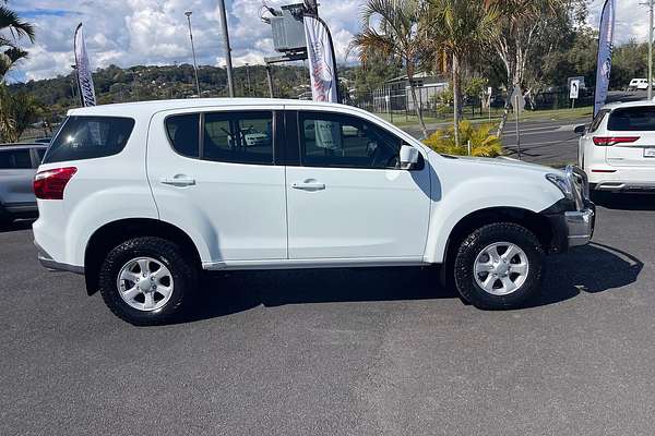 2020 Isuzu MU-X LS-M