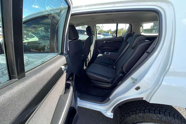 2020 Isuzu MU-X LS-M