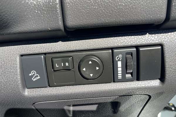 2020 Isuzu MU-X LS-M