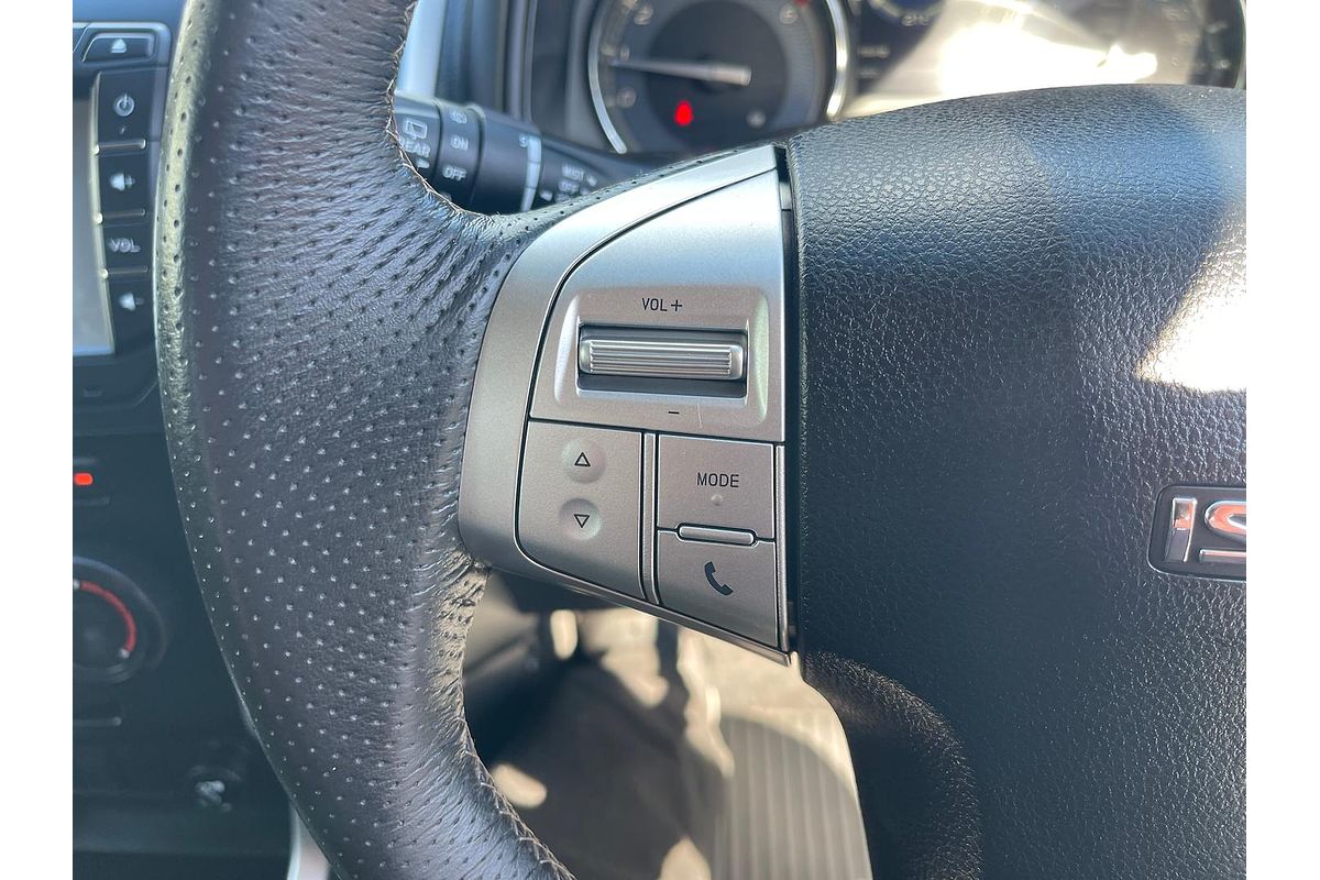 2020 Isuzu MU-X LS-M