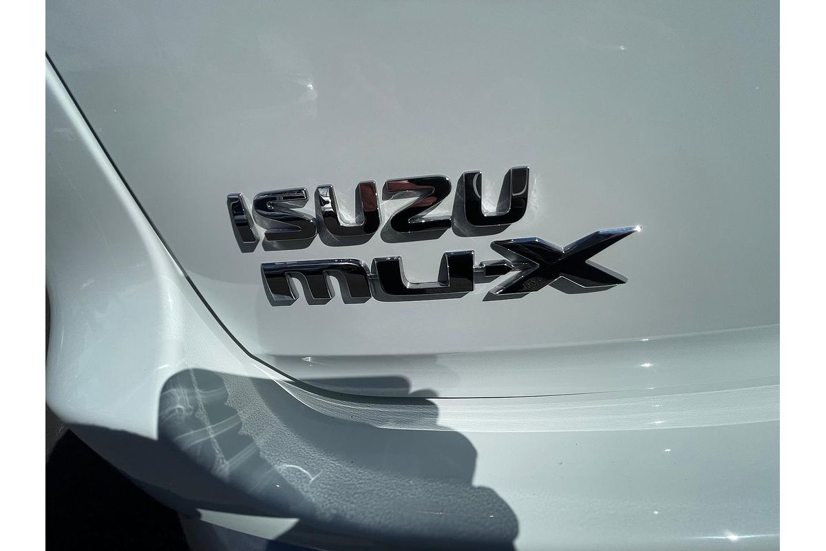 2020 Isuzu MU-X LS-M