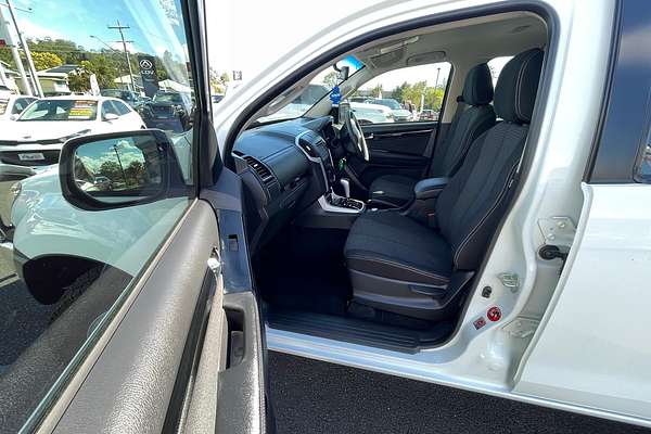 2020 Isuzu MU-X LS-M