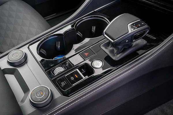 2025 Volkswagen Touareg 210TDI Elegance RC