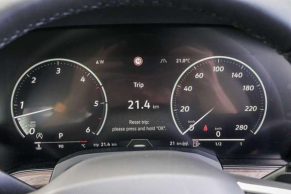 2025 Volkswagen Touareg 210TDI Elegance RC